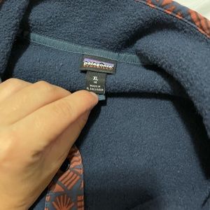 COPY - Patagonia hoodie
